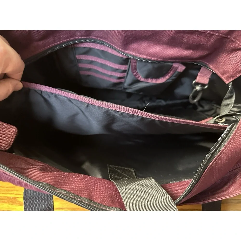 Jansport tote university